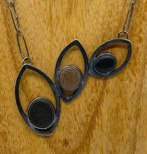 Load image into Gallery viewer, Fan Up Leaves and Rocks Necklace