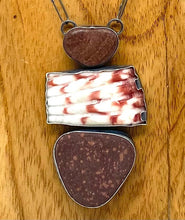 Load image into Gallery viewer, Red rock and shell necklace