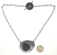 Load image into Gallery viewer, Patterned Rock Necklace