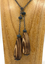 Load image into Gallery viewer, Wood and Rock Lariat