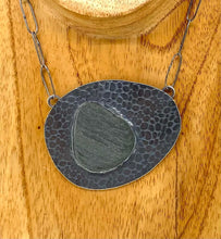 Load image into Gallery viewer, Patterned Rock Necklace