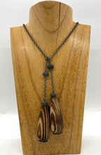 Load image into Gallery viewer, Wood and Rock Lariat