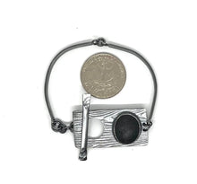 Load image into Gallery viewer, Wood-grain Rock Toggle Bracelet
