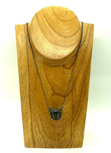 Load image into Gallery viewer, Basket Rock Necklace