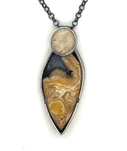 Load image into Gallery viewer, Rock and Crazy Lace Agate Necklace