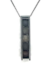Load image into Gallery viewer, Rolling Rocks Necklace