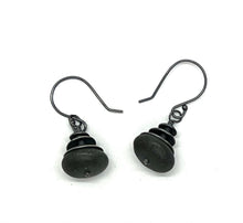 Load image into Gallery viewer, Saucer Rock Earrings