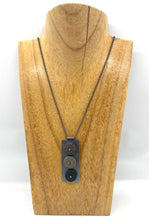 Load image into Gallery viewer, Wood grain rock pendant stoplight