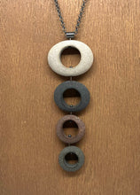 Load image into Gallery viewer, 4 Circle Rock Necklace