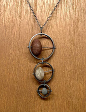 Load image into Gallery viewer, 3 Circle Necklace