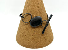 Load image into Gallery viewer, Rock toggle Bracelet