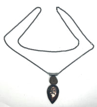 Load image into Gallery viewer, Rock and Copper Ore Bezel Set Necklace