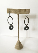 Load image into Gallery viewer, Leaf Rock Earrings