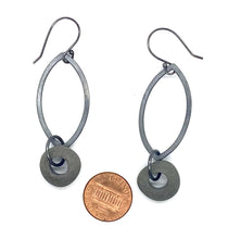 Load image into Gallery viewer, Leaf Rock Earrings
