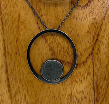 Load image into Gallery viewer, Circle Rock Necklace
