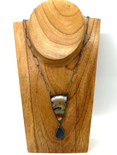 Load image into Gallery viewer, Rock and Agate Necklace
