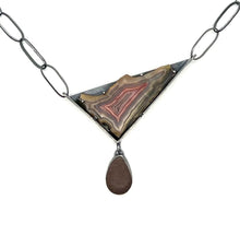 Load image into Gallery viewer, Rock and Lace Agate Necklace
