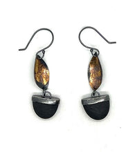 Load image into Gallery viewer, Leaf and Rock Earrings
