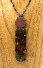 Load image into Gallery viewer, Rock and Morrocan Seam Agate necklace
