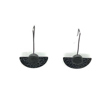 Load image into Gallery viewer, Pebble Patterned Fan Rock Earrings
