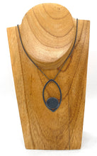 Load image into Gallery viewer, Open Leaf Rock Necklace
