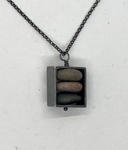 Load image into Gallery viewer, Small Box Rock Necklace
