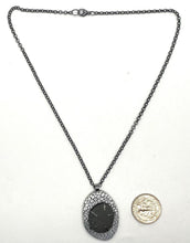 Load image into Gallery viewer, Pebble Patterned Prong Set RockNecklace

