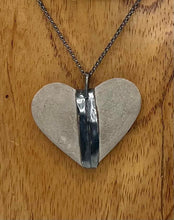 Load image into Gallery viewer, Heart Rock Necklace
