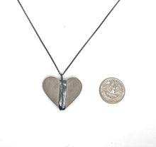 Load image into Gallery viewer, Heart Rock Necklace
