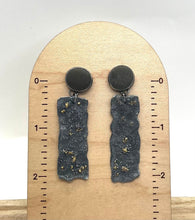 Load image into Gallery viewer, Rock &amp; Bark Earrings

