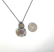 Load image into Gallery viewer, Rock and Geode necklace

